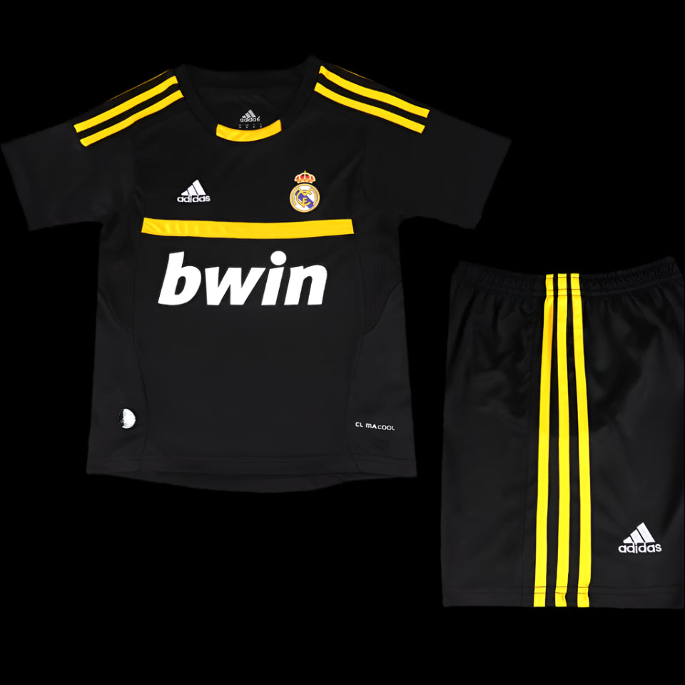 Real Madrid 2011/12 Goalkeeper Black Retro (KIDS)