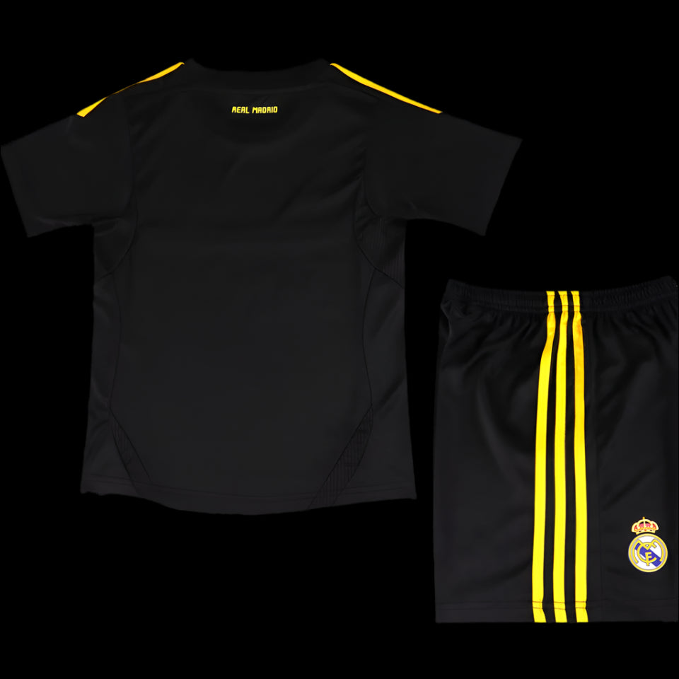 Real Madrid 2011/12 Goalkeeper Black Retro (KIDS)