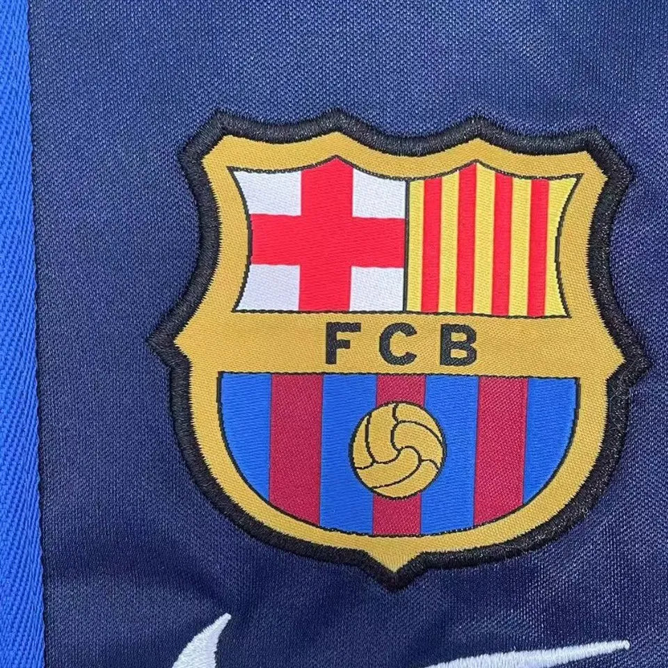 Barcelona 2001/02 Away Retro Kit