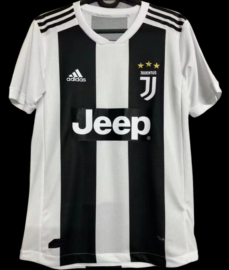 Juventus 18/19 Home Kit