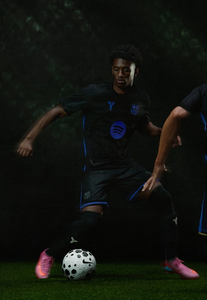 Barcelona 2025/2026 Away Pre game Black Mamba
