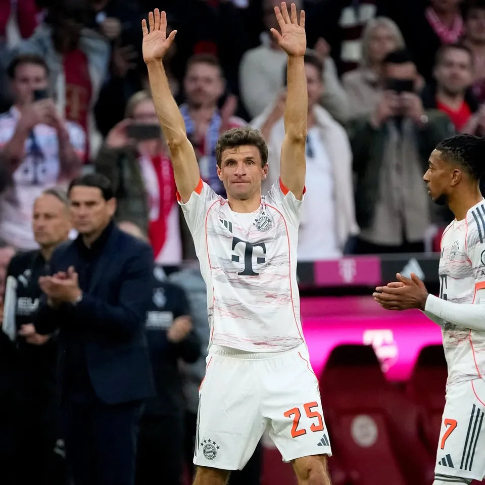 Bayern 25/26 Away Jersey