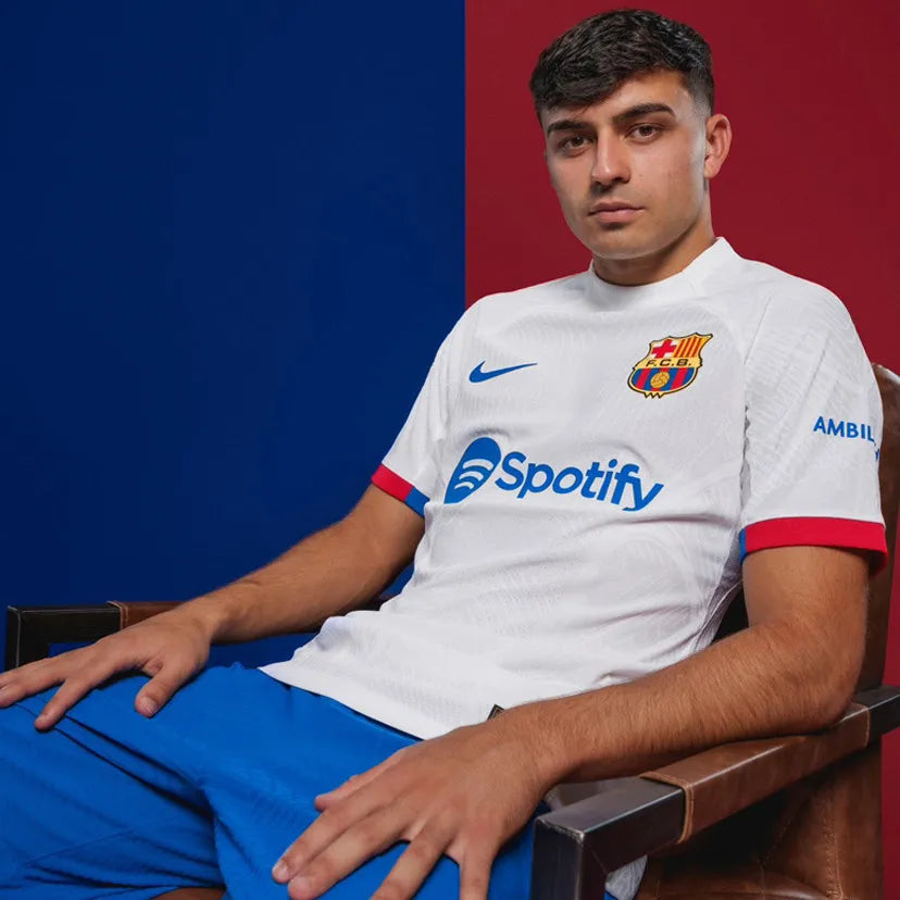 Barcelona 2023/2024 White Away